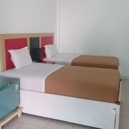 Hotel Asia بوغيتّينغي المظهر الخارجي الصورة
