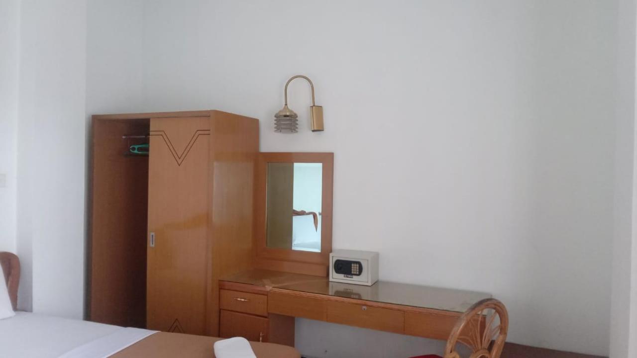 Hotel Asia بوغيتّينغي المظهر الخارجي الصورة