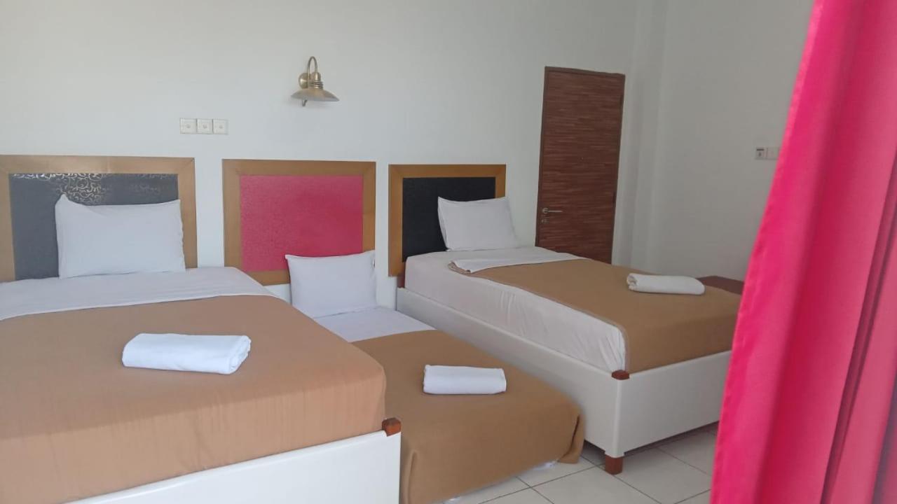 Hotel Asia بوغيتّينغي المظهر الخارجي الصورة