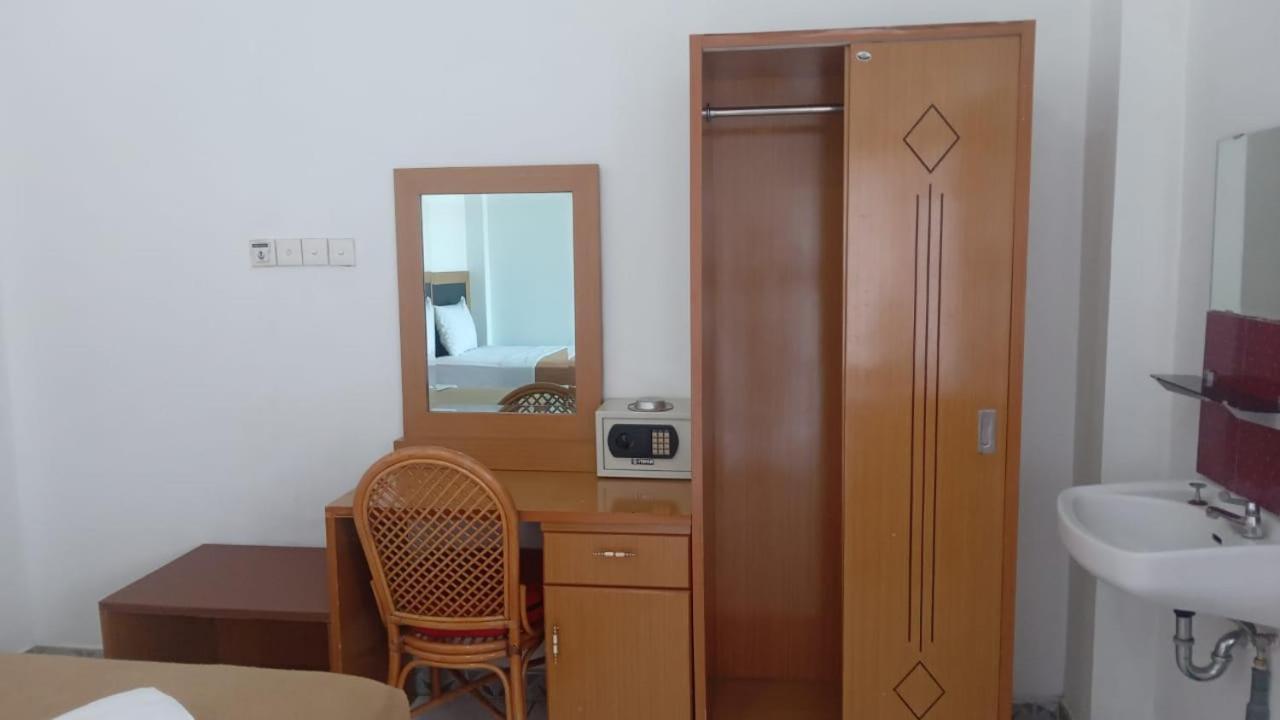 Hotel Asia بوغيتّينغي المظهر الخارجي الصورة